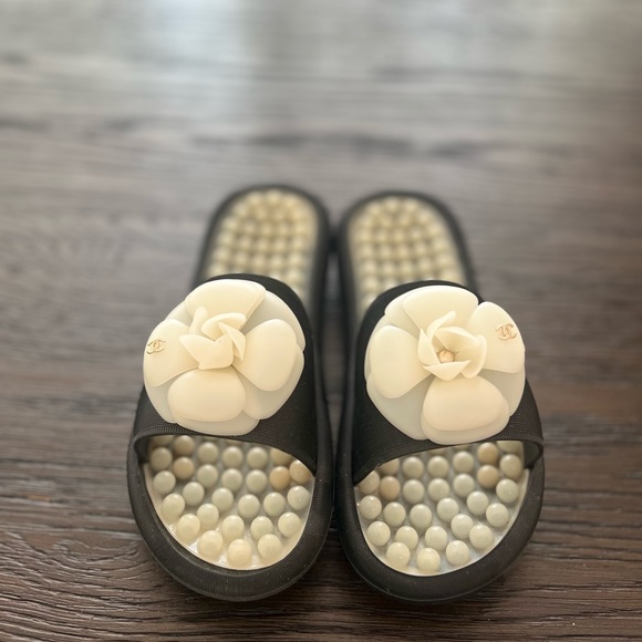 Chanel Camelia Mules size 38 - Picture 9 of 9